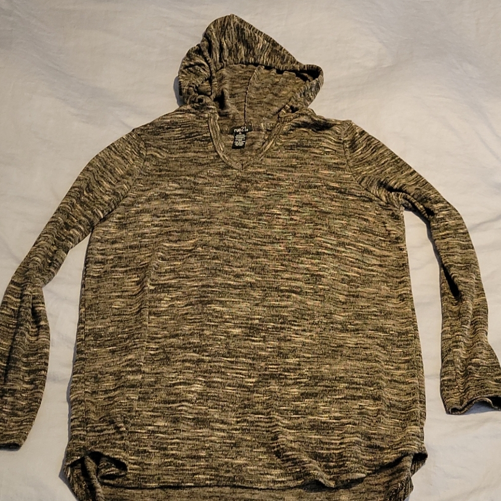 Hooded sweater